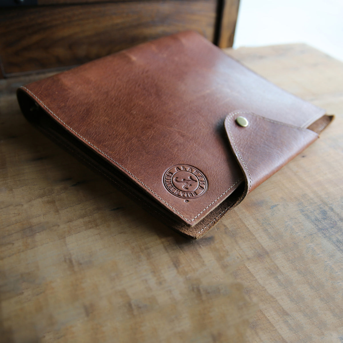 Fine leather 3 ring 1.5&quot; binder notebook with Alabama Crimson Tide logo