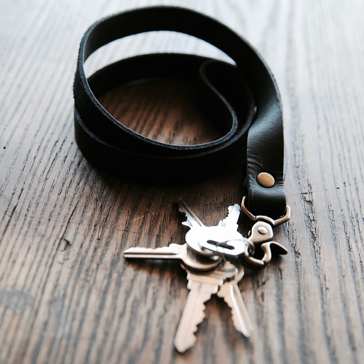 The Producer – Personalized Fine Leather Lanyard – With Swivel Clip