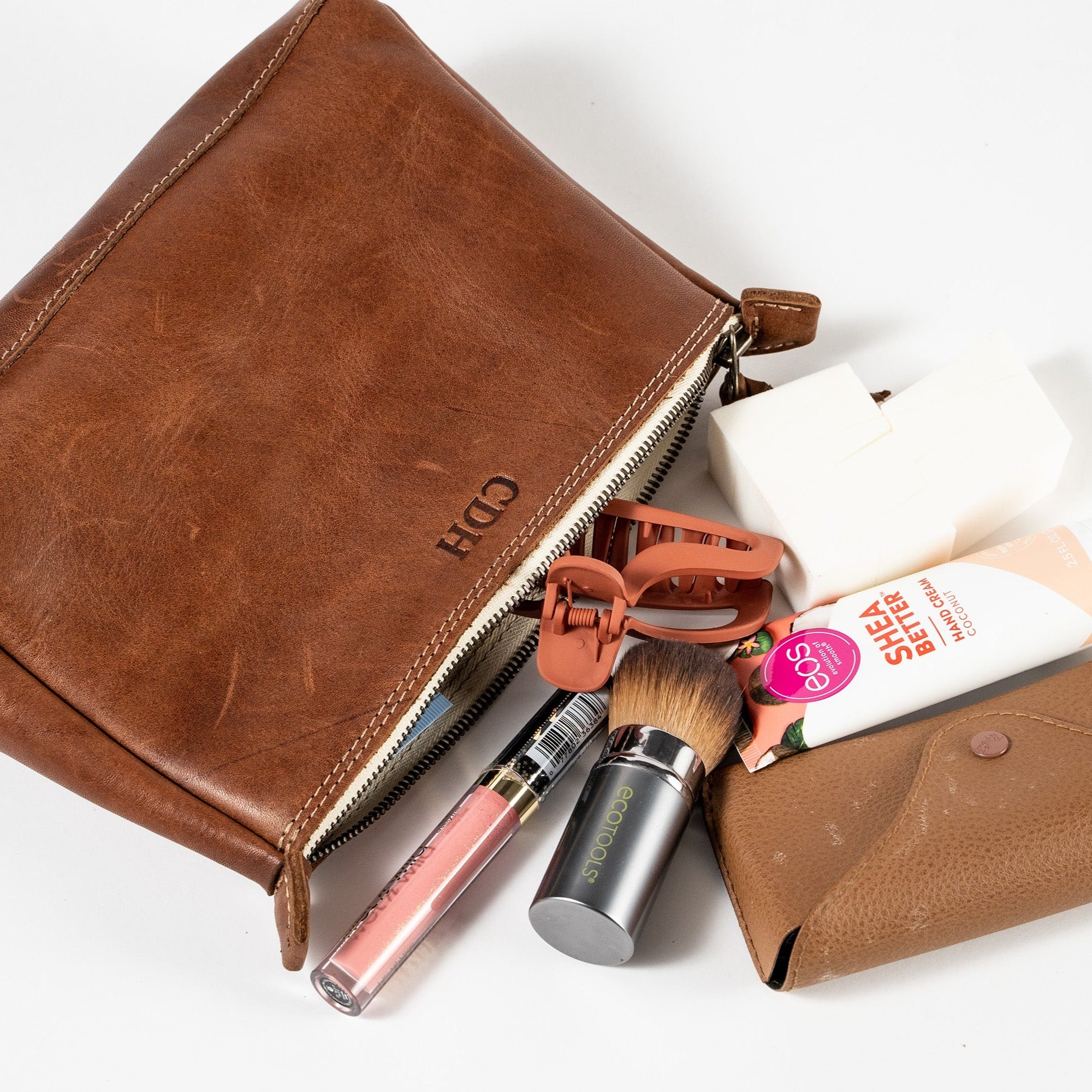  OAKURA Aesthetic Leather Makeup Bag with Zipper