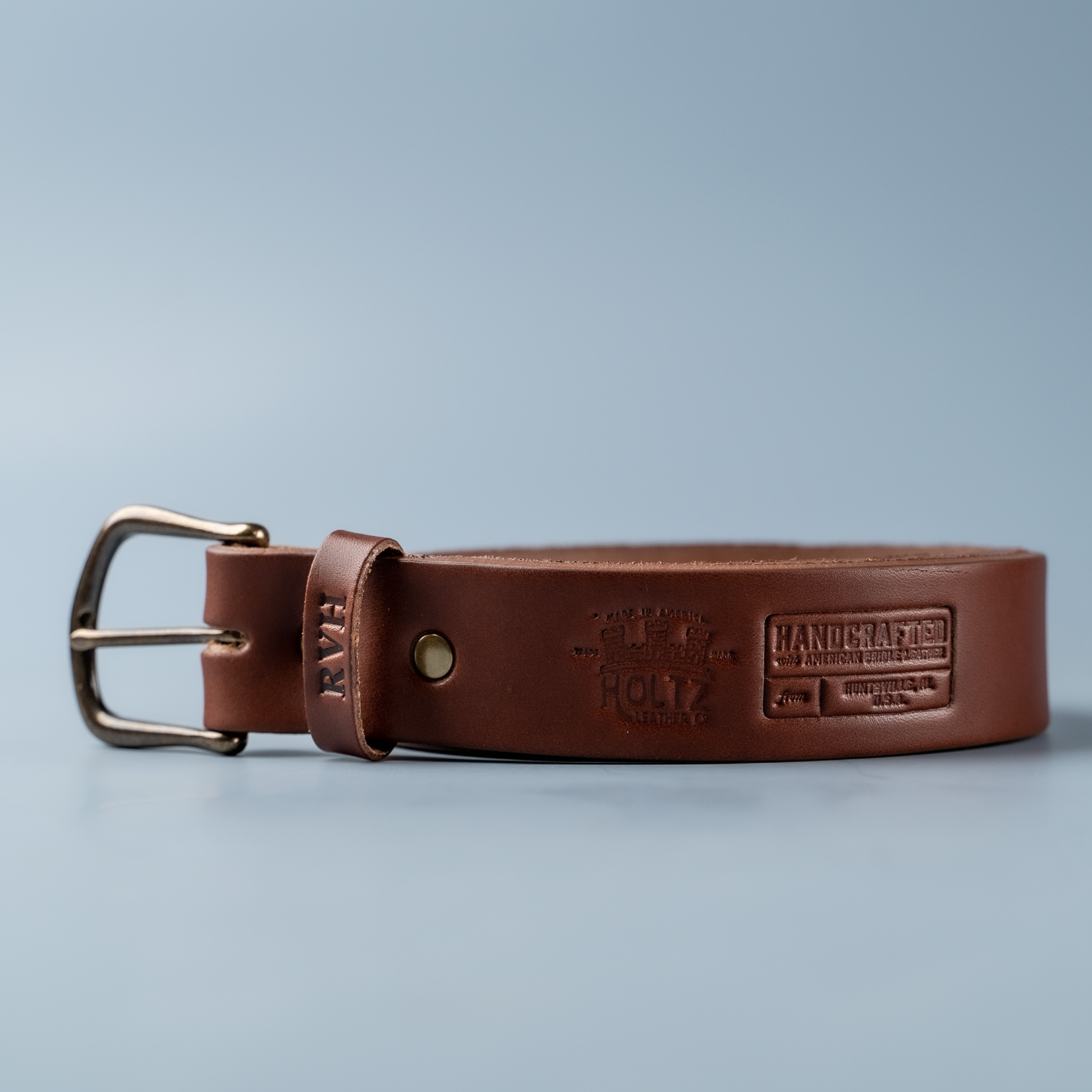 Men's Classic V-Buckle Design Belt