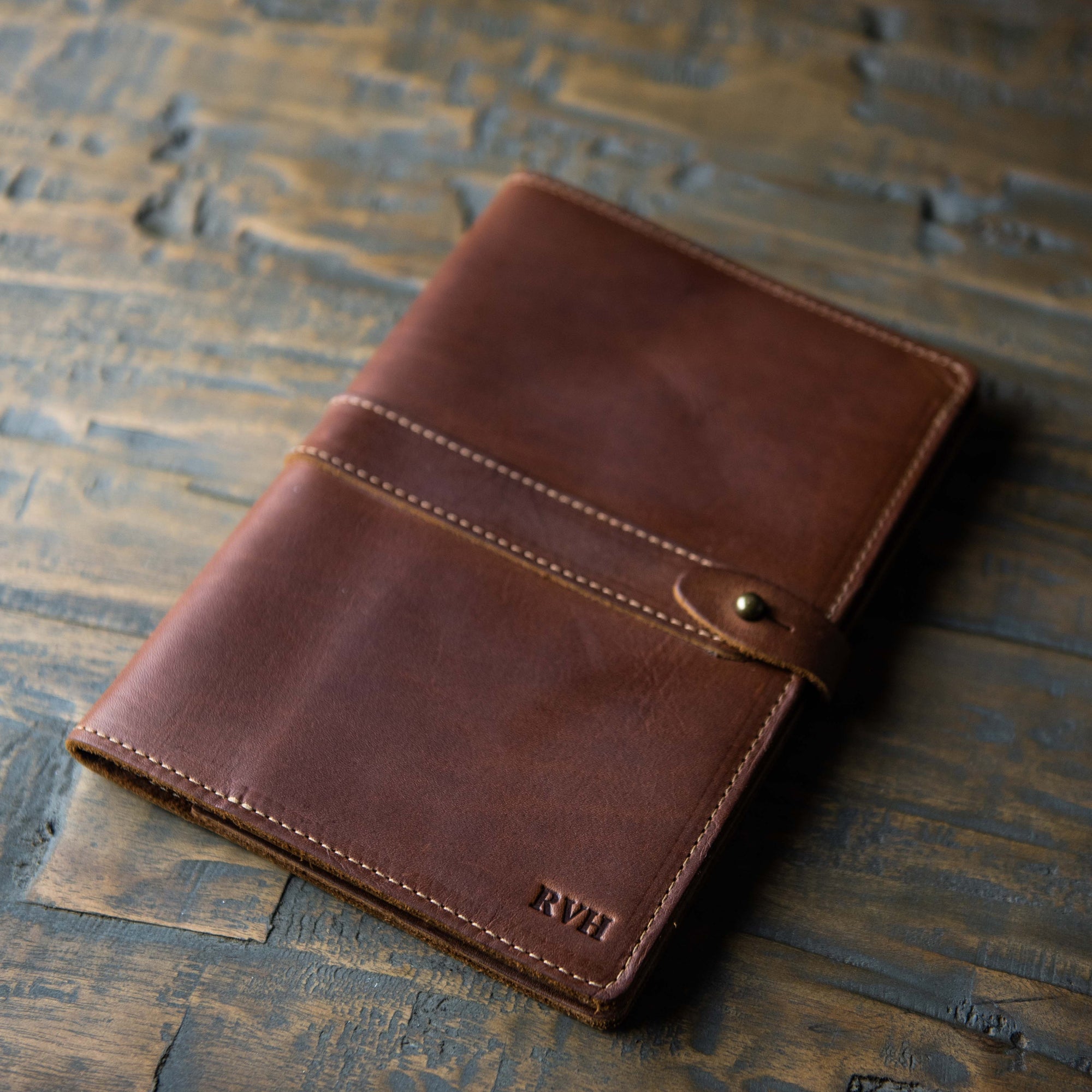 Leather journal with University of North Alabama (UNA) logo