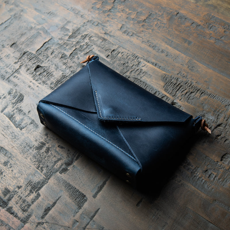 The UNA Cecilia Fine Leather Envelope Purse