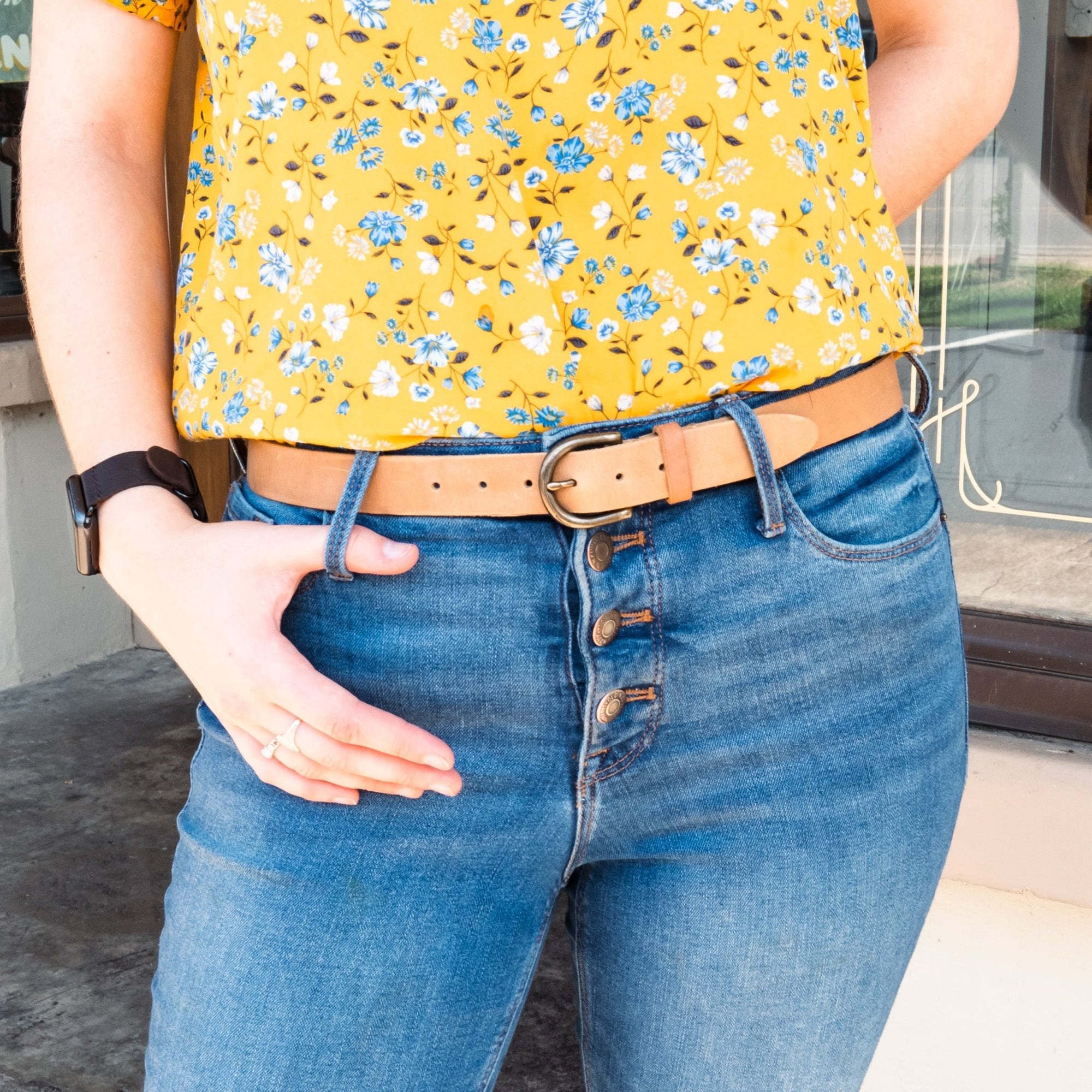 Fine Leather Womens Belt – Rounded Brass Buckle - Holtz Leather