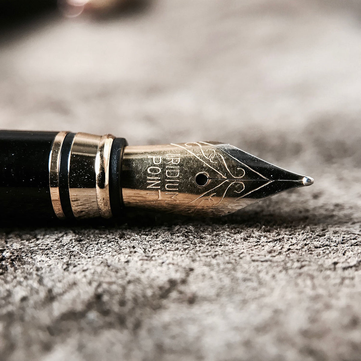 Hand - Turned Rose Wood Fountain Pen + Personalized Pen Sleeve - Holtz Leather