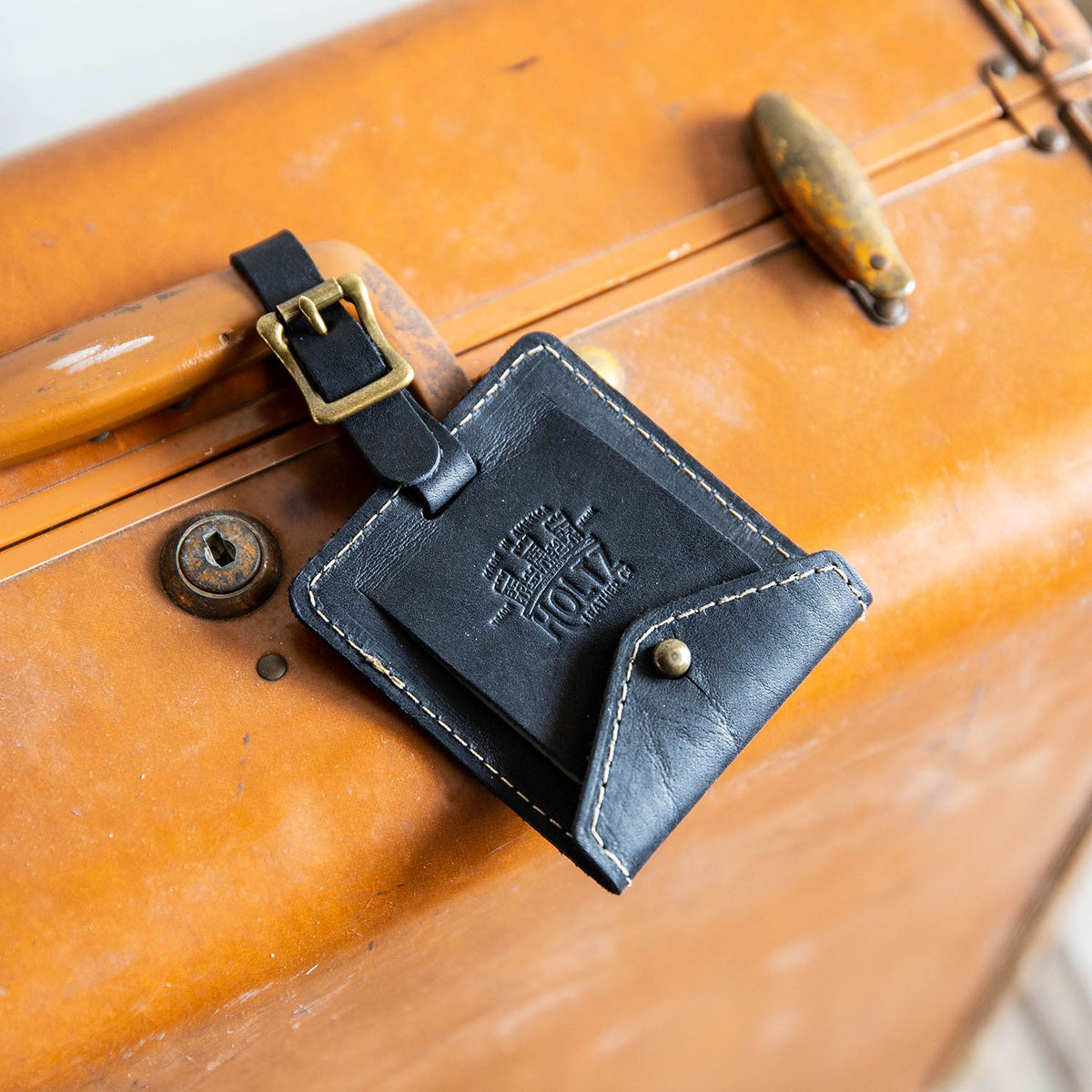 The Adventurer Fine Leather Luggage Tag - Holtz Leather