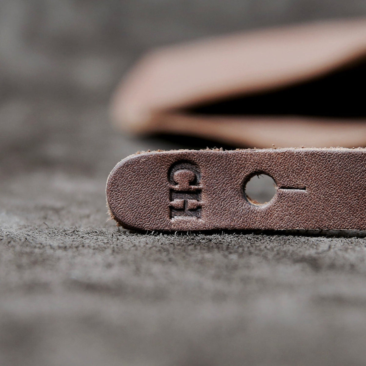 The Aviator Personalized Fine Leather Sunglass Case - Holtz Leather