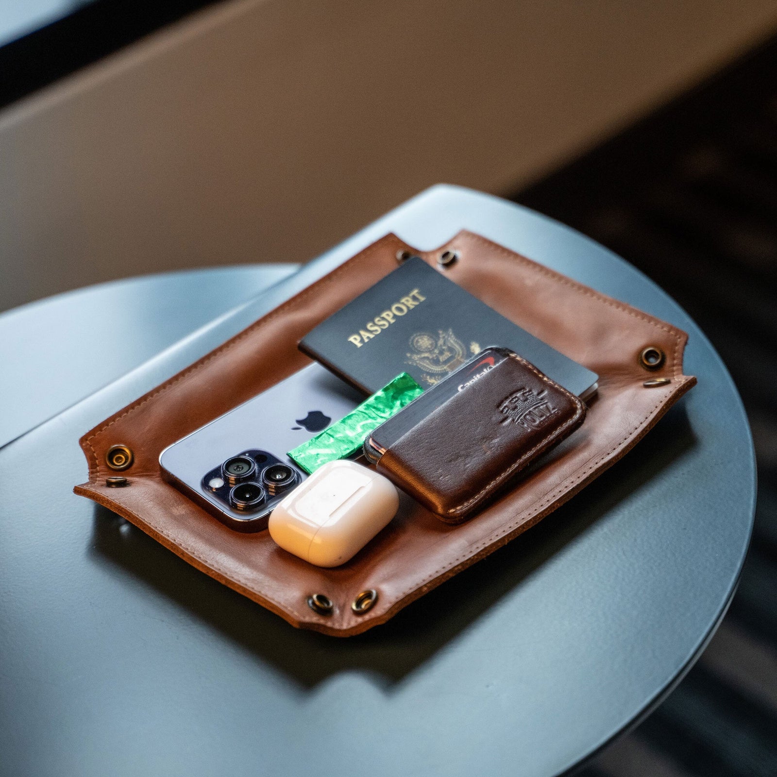 The Jetsetter - Personalized Full - Grain Leather Travel Caddy - Holtz Leather